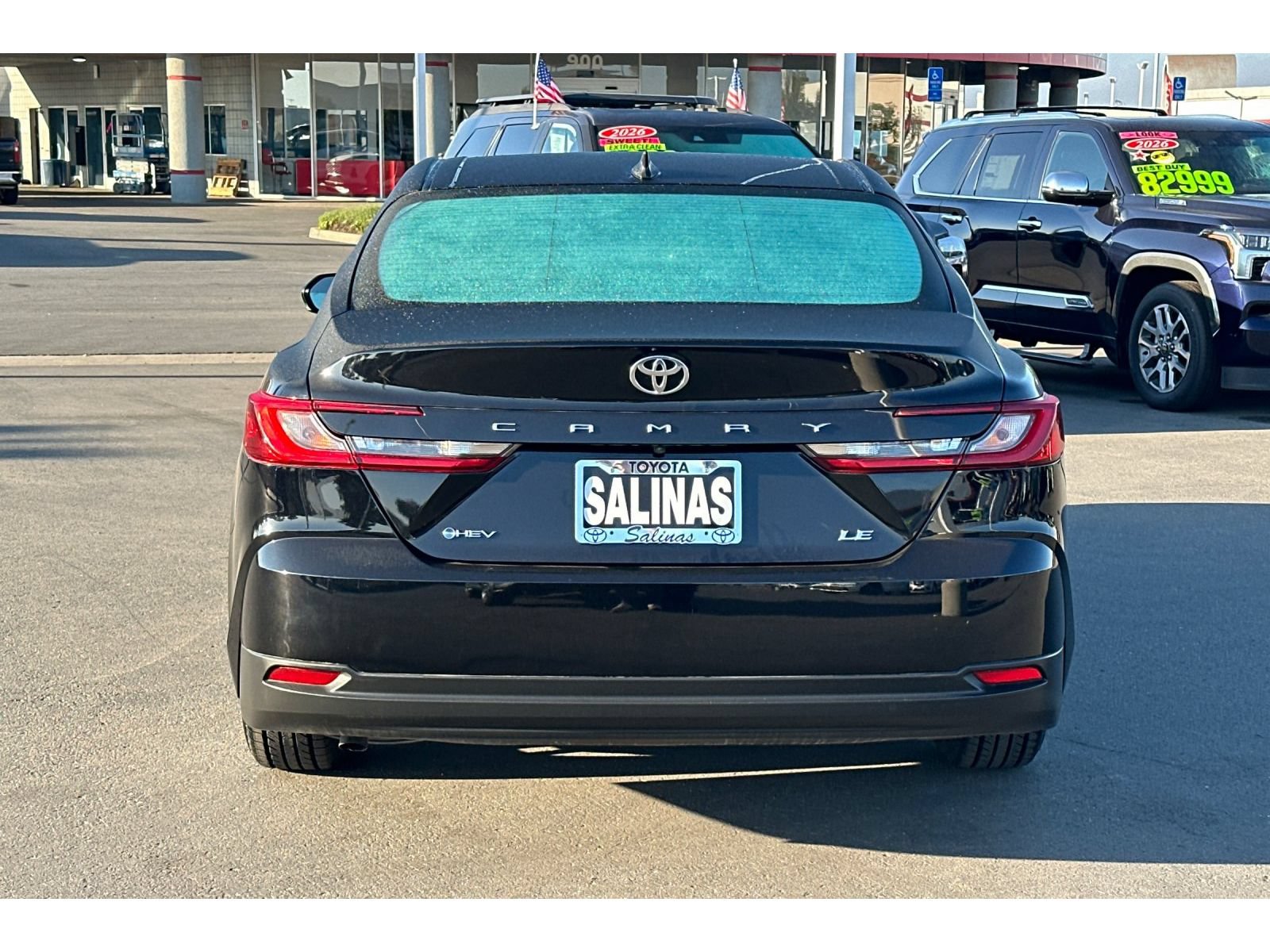 Used 2025 Toyota Camry LE FWD image 5
