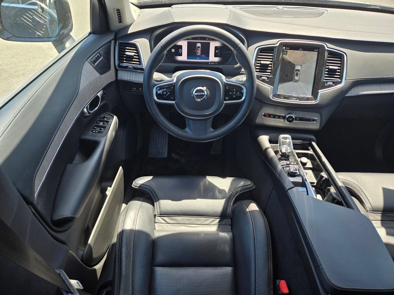 Certified 2023 Volvo XC90 T8 Ultimate w/ Protection Package Premier AWD/4WD image 21