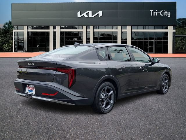 New 2026 Kia K4 FWD image 4