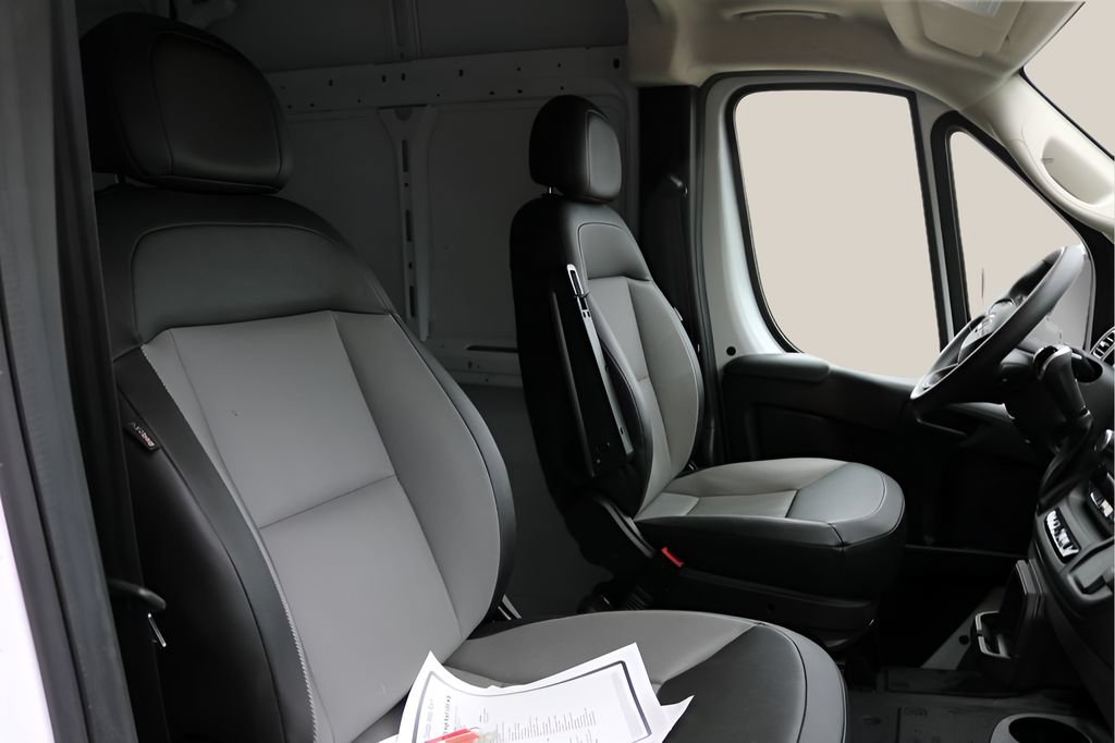 Used 2025 RAM ProMaster 2500 w/ Convenience Group FWD image 22