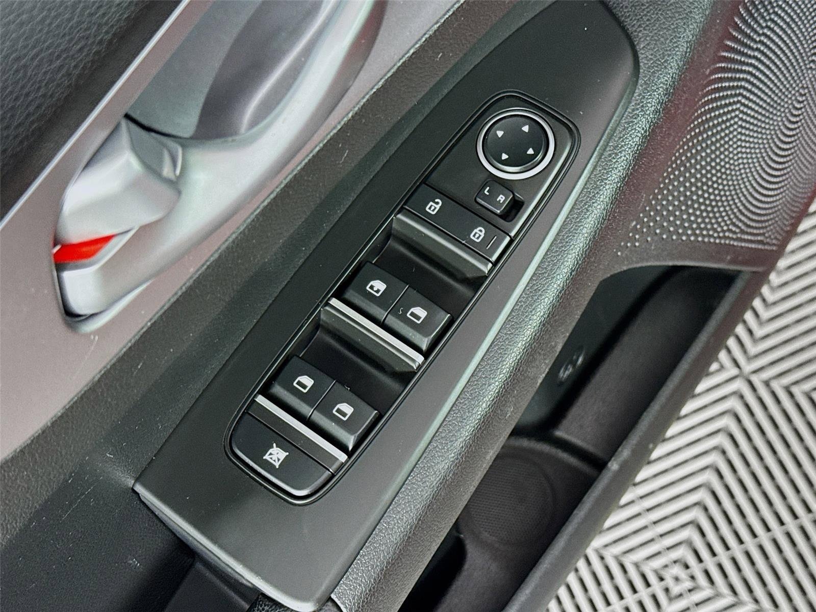 Certified 2022 Kia Forte LXS w/ LXS Technology Package FWD image 18