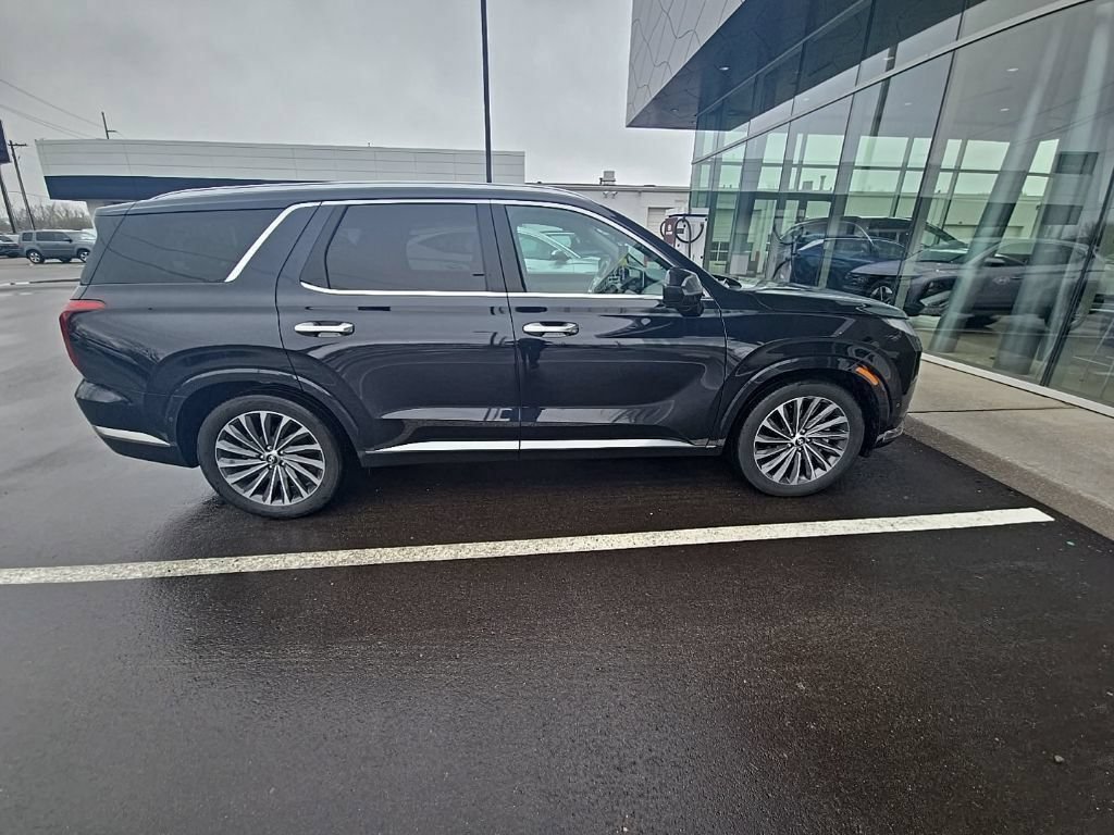 Used 2023 Hyundai Palisade Calligraphy AWD/4WD image 4