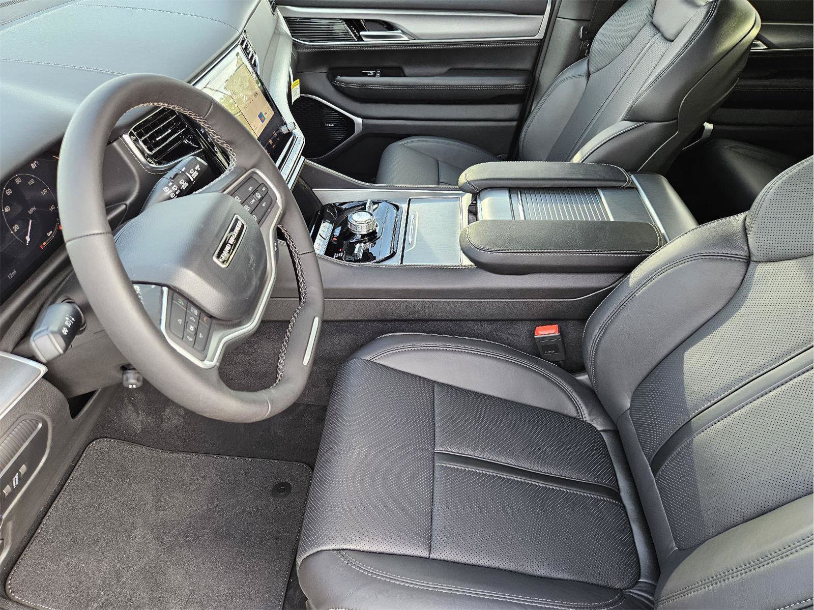 New 2026 Jeep Grand Wagoneer Limited AWD/4WD image 8
