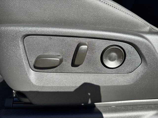 New 2026 GMC Sierra 1500 SLT w/ SLT Premium Package image 12