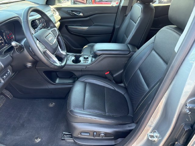 Certified 2023 GMC Acadia SLT w/ Elevation Edition AWD/4WD image 9