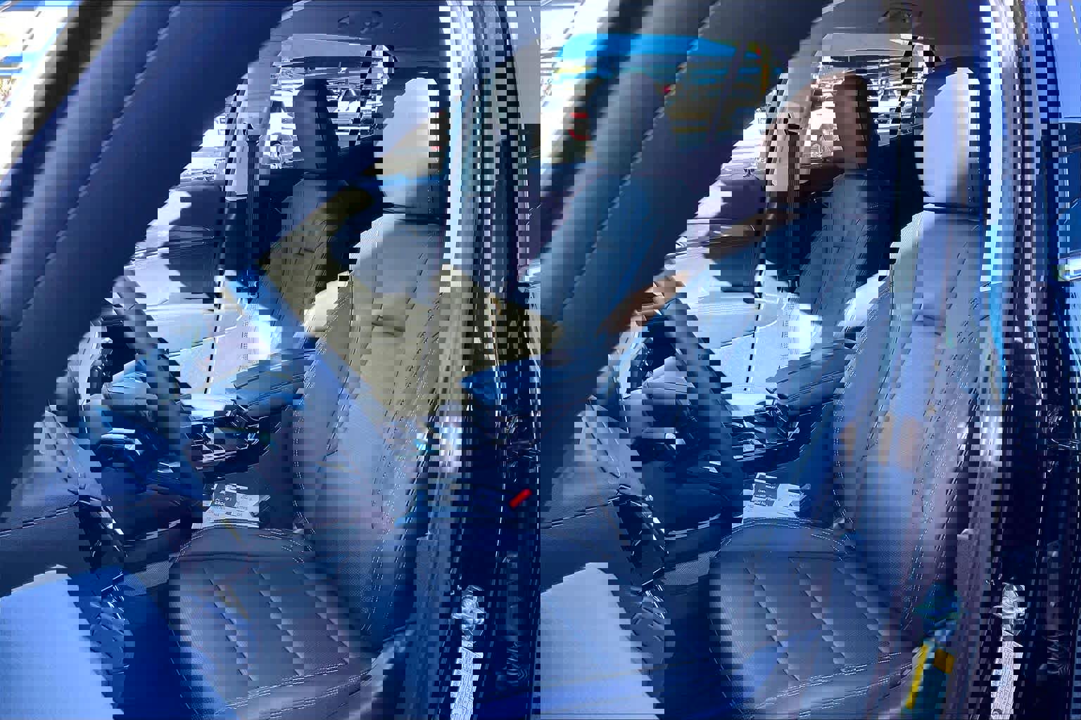 Used 2025 Buick Envision Preferred image 9