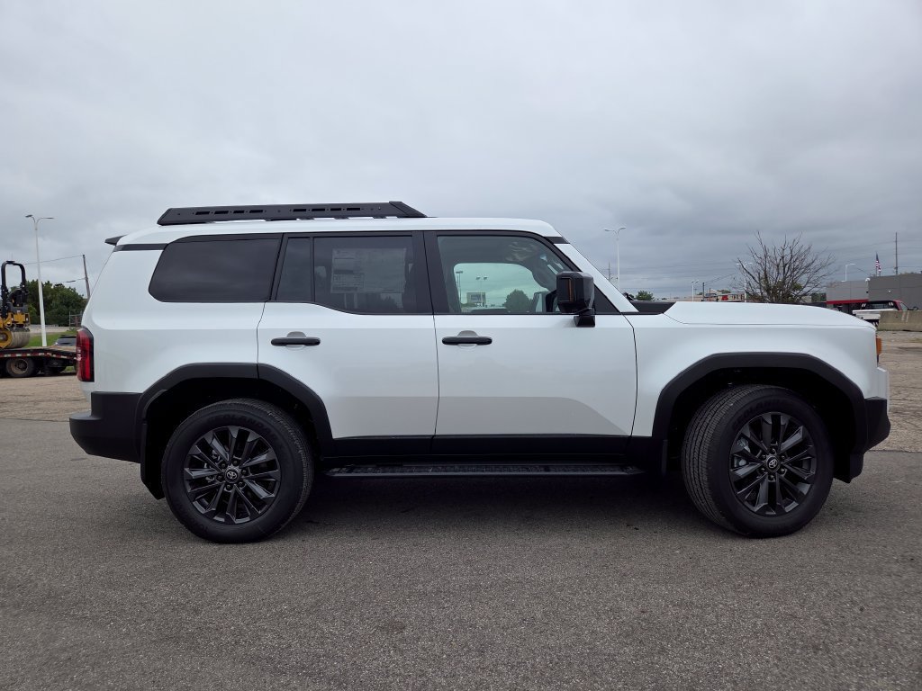 New 2027 Toyota Land Cruiser w/ Premium Package AWD/4WD image 29
