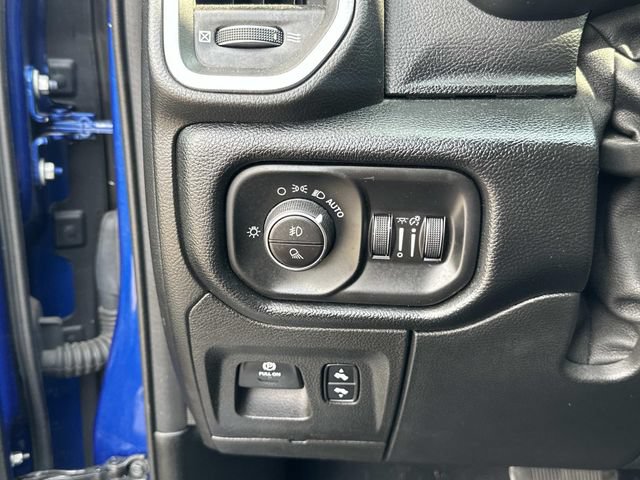 Used 2019 RAM 1500 Laramie AWD/4WD image 27