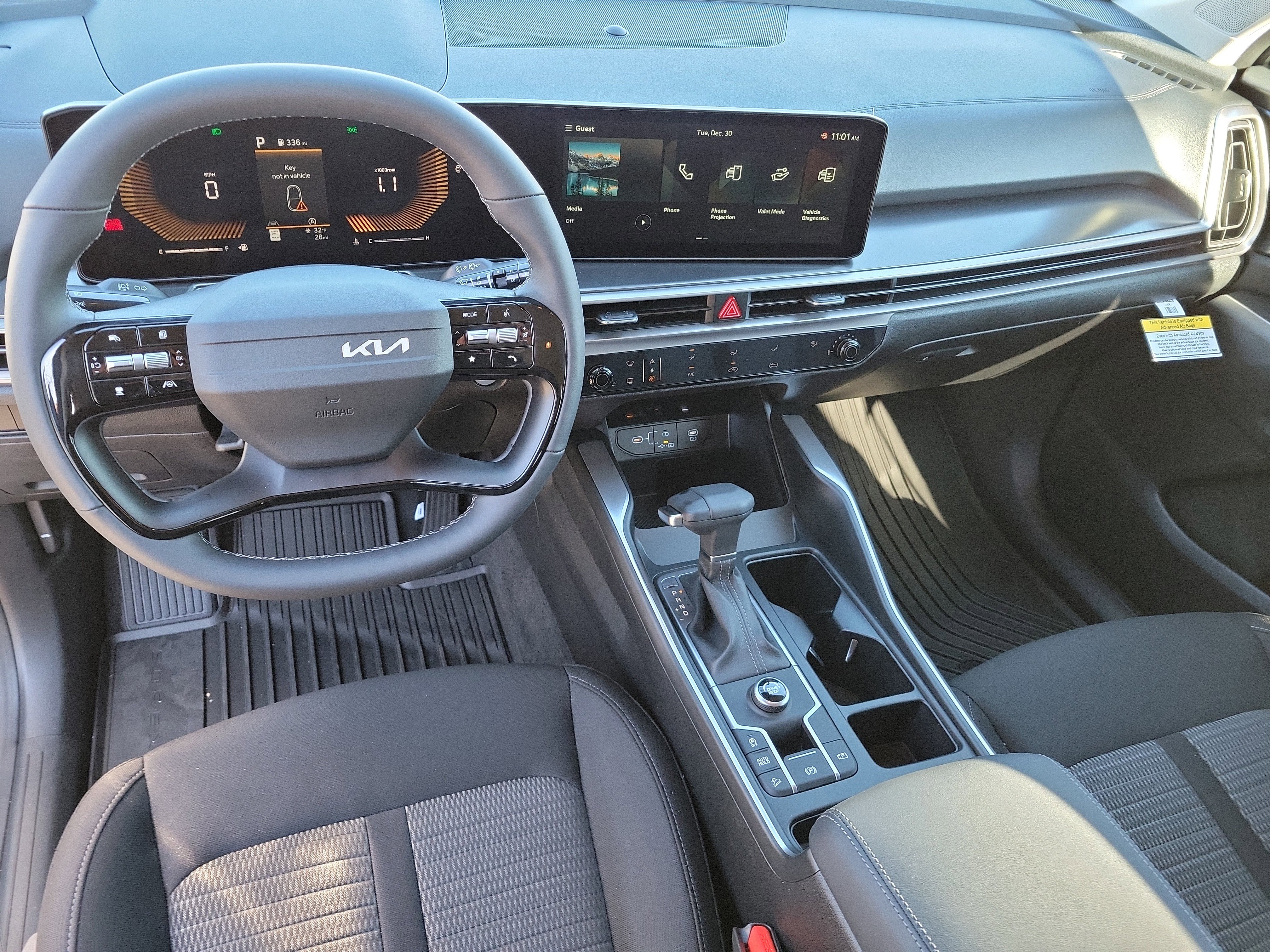 New 2026 Kia Sorento LX FWD image 8