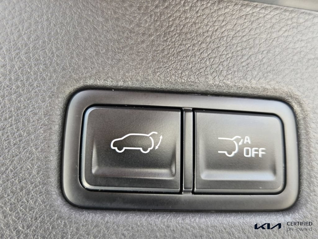 Certified 2022 Kia Carnival SX Prestige FWD image 15