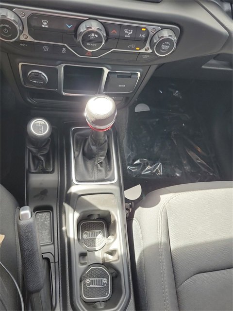 Used 2023 Jeep Gladiator Sport image 21