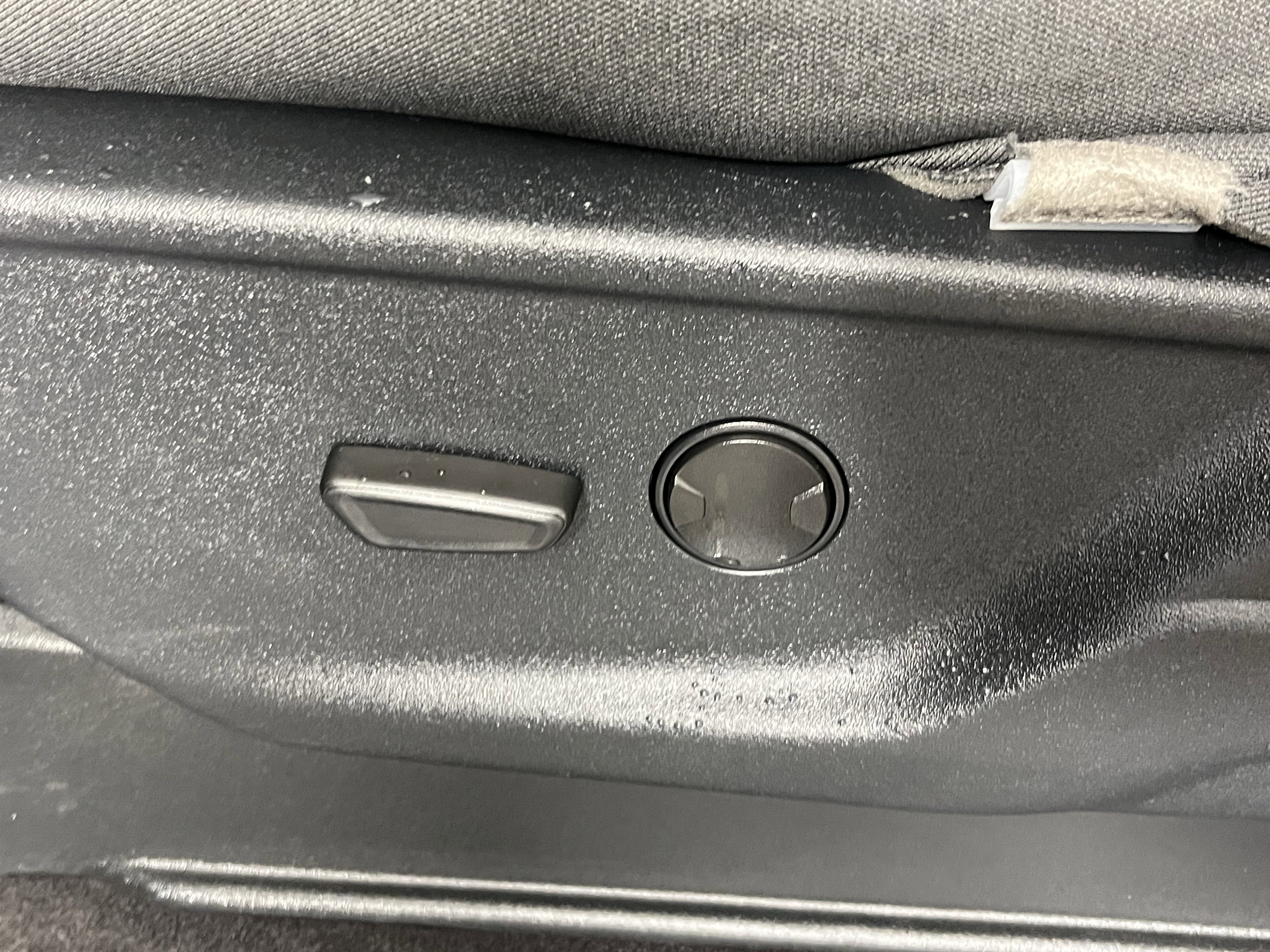 Used 2025 Ford F150 XLT w/ Equipment Group 301A Standard image 17