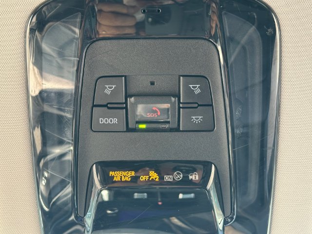Certified 2023 Toyota Venza LE AWD/4WD image 23