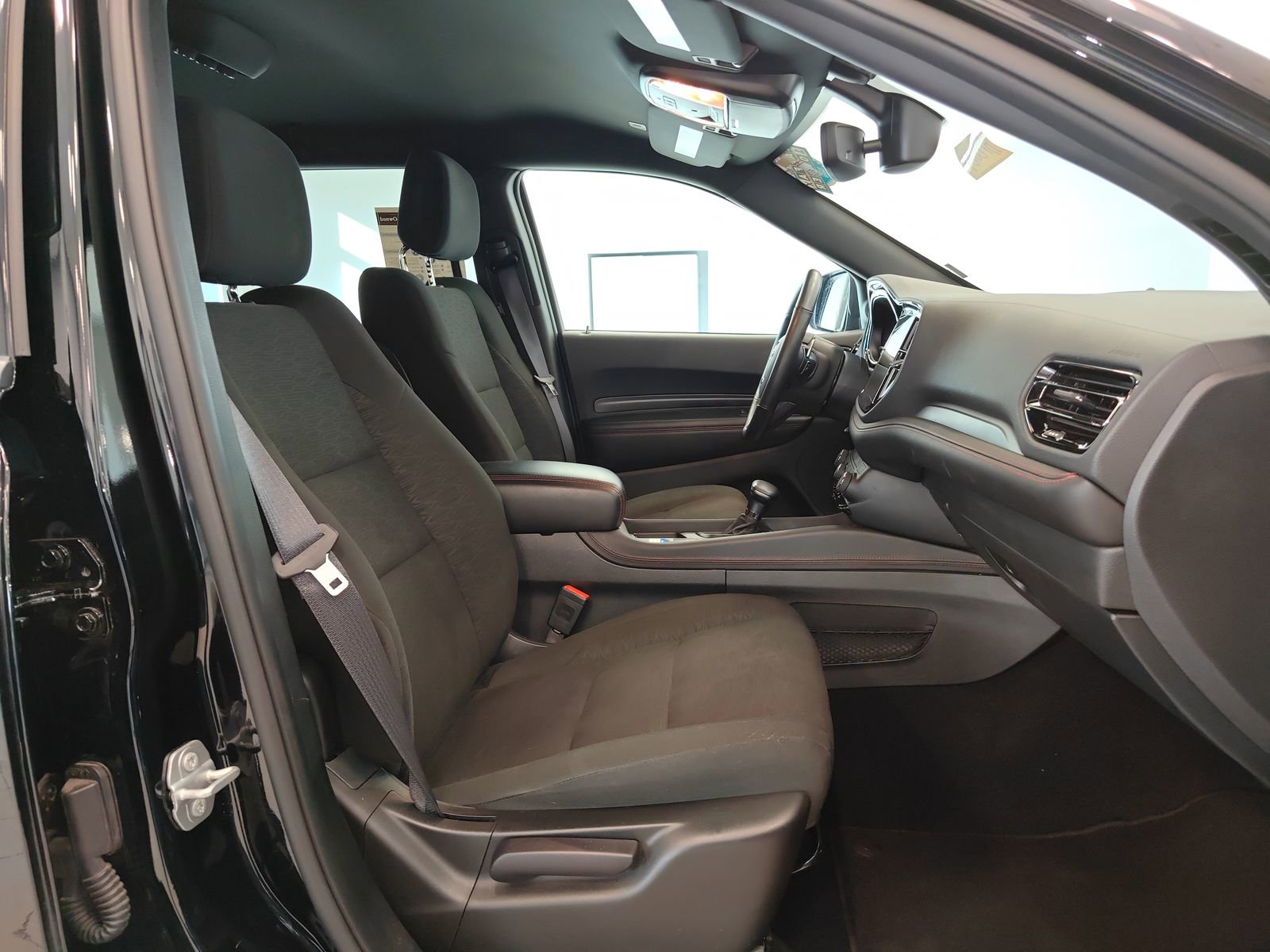 Used 2025 Dodge Durango GT image 24
