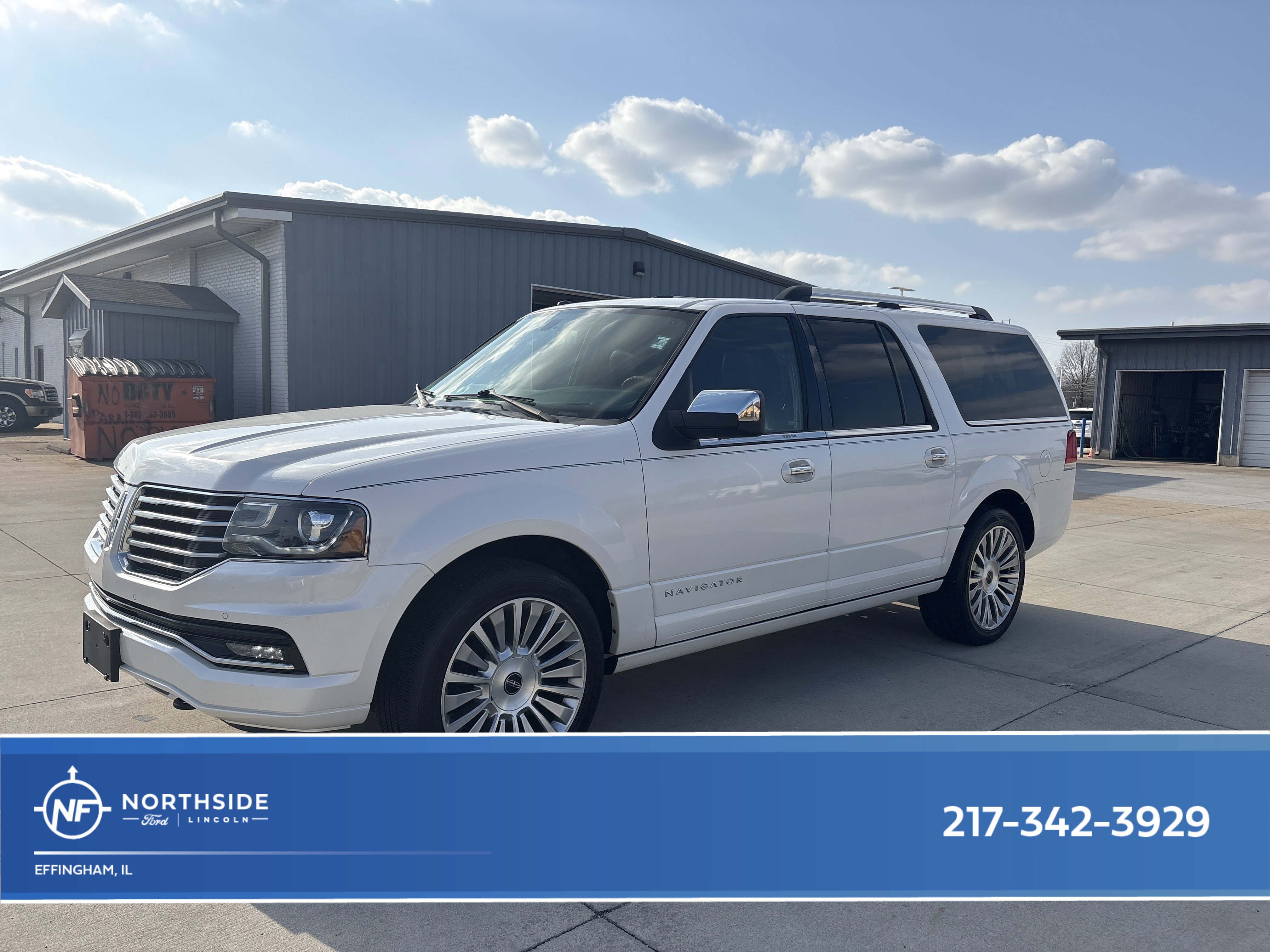 Used 2017 Lincoln Navigator L Select image 1