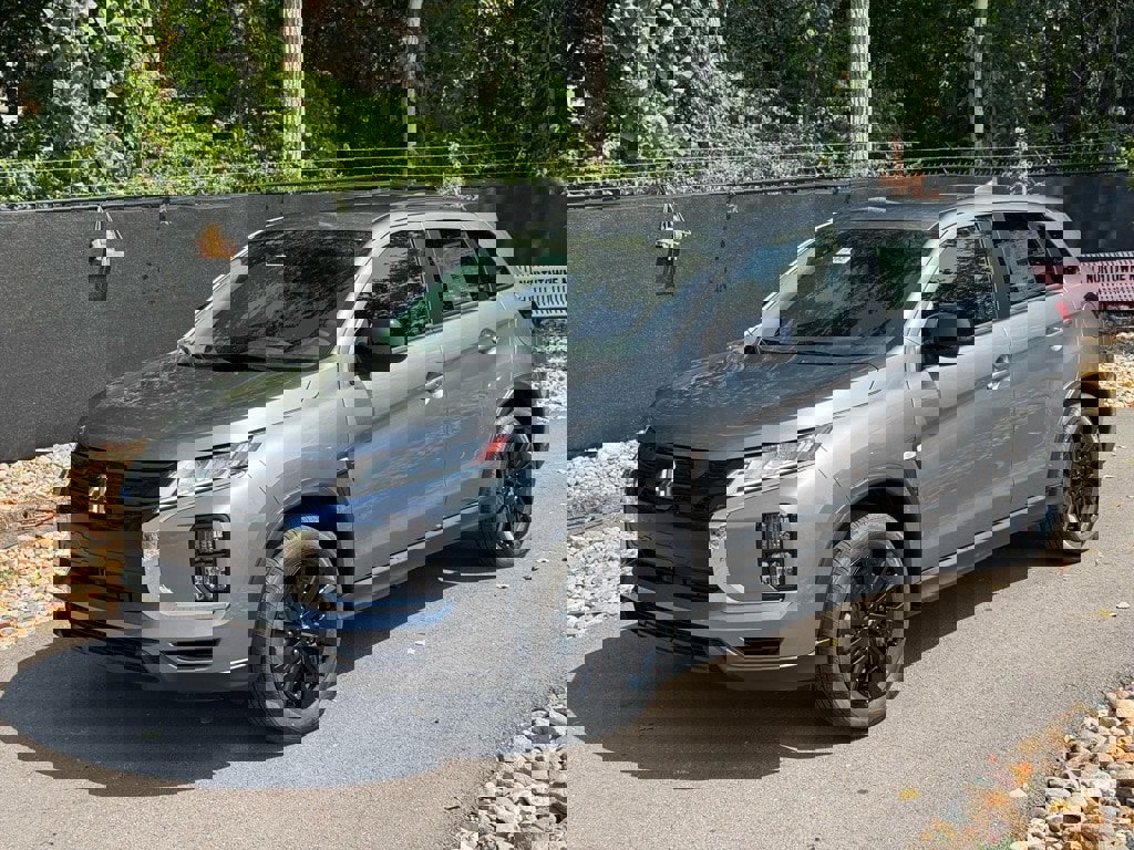 New 2025 Mitsubishi Outlander Sport LE image 1