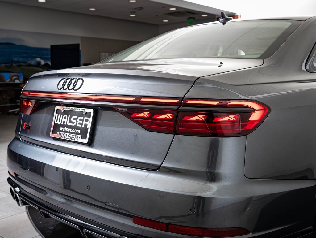 Certified 2022 Audi S8 image 18