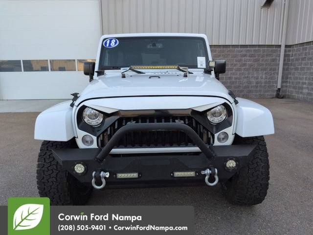 Used 2018 Jeep Wrangler Unlimited Sahara w/ Max Tow Package AWD/4WD image 8