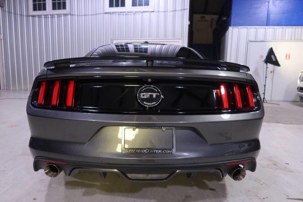Used 2016 Ford Mustang GT Premium image 4