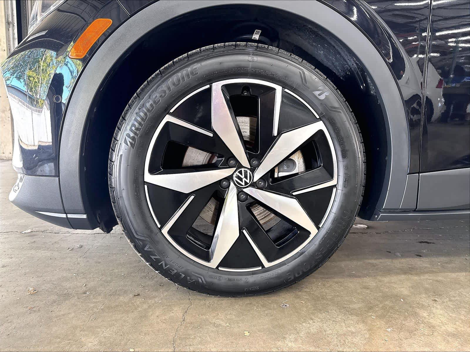 Used 2023 Volkswagen ID.4 S RWD image 36
