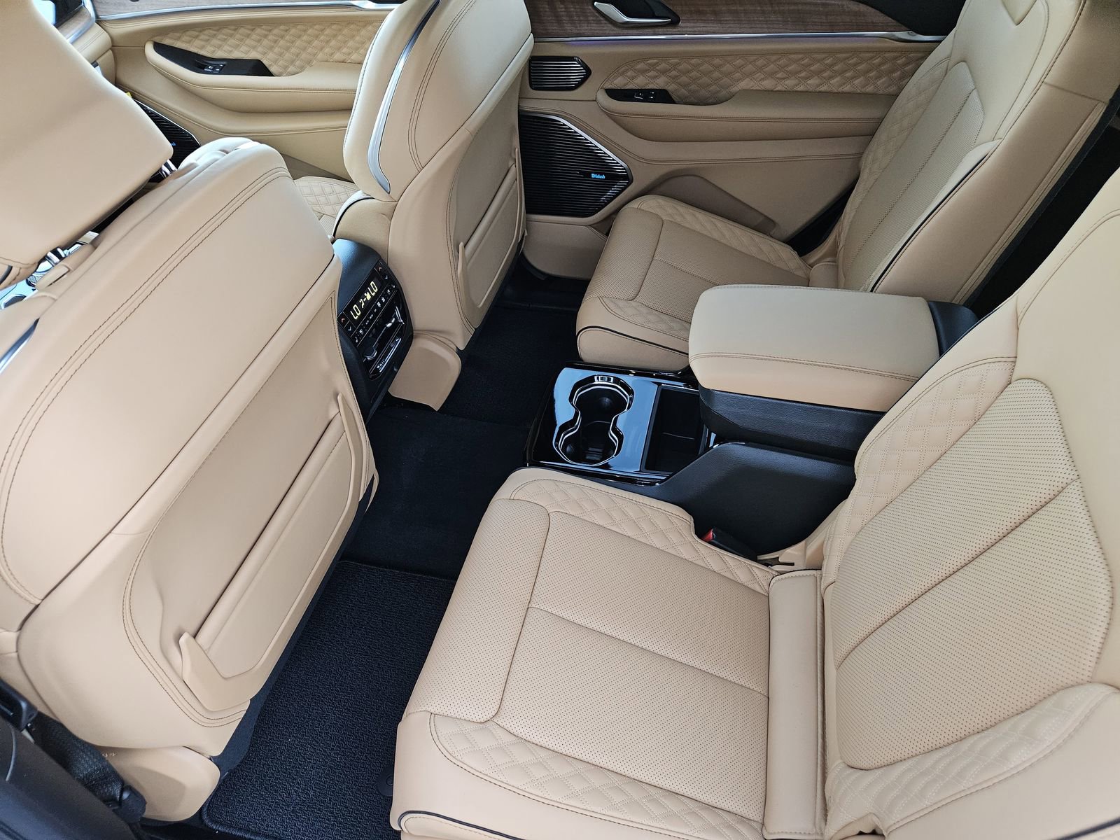 New 2026 Jeep Grand Cherokee L Summit image 27