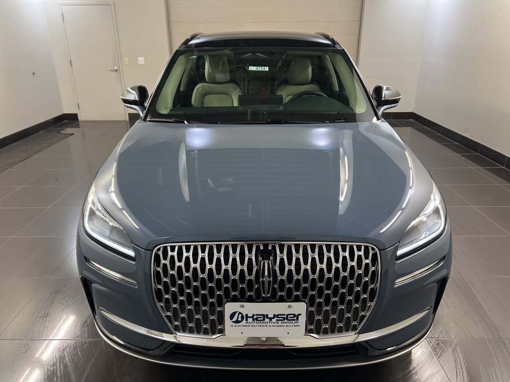 Used 2026 Lincoln Corsair Premiere image 2