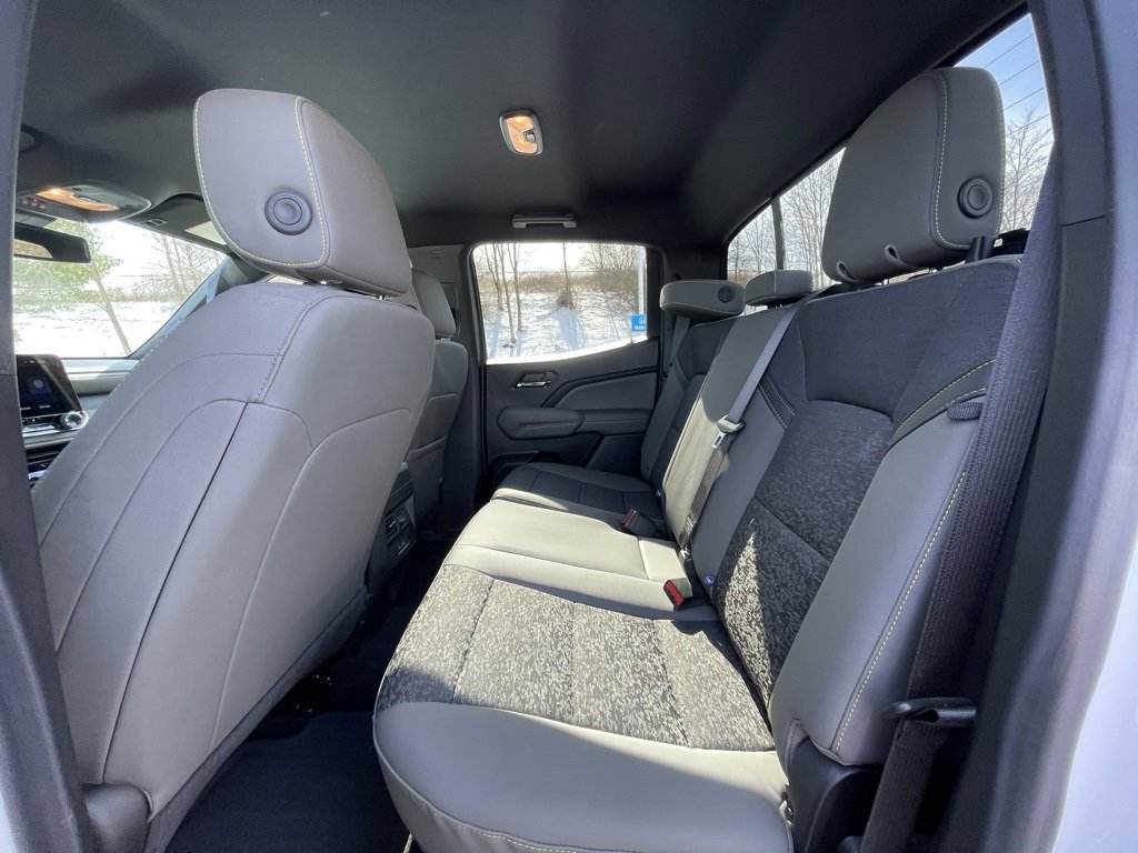 Used 2024 Chevrolet Colorado ZR2 w/ Safety Package image 23