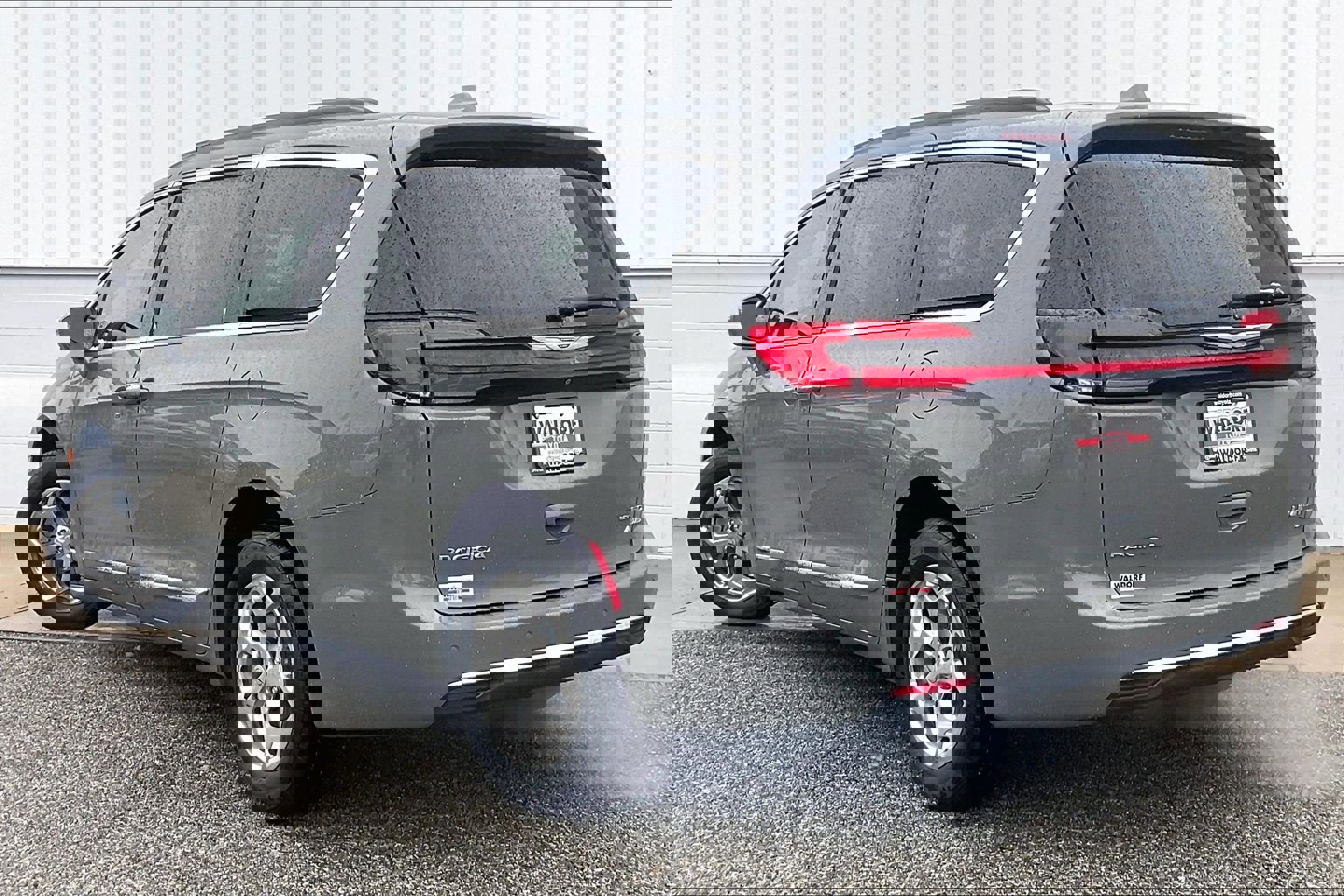 Used 2022 Chrysler Pacifica Limited image 15