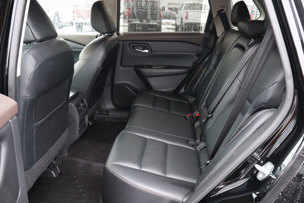 Used 2022 Nissan Rogue SL w/ SL Premium Package image 25