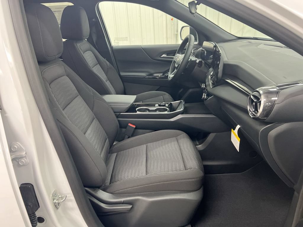 New 2027 Chevrolet Equinox LT AWD/4WD image 22