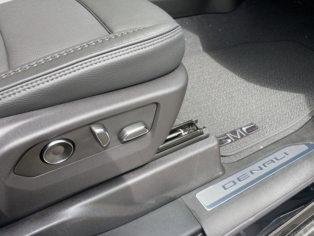 New 2024 GMC Sierra 2500 Denali w/ Technology Package image 40