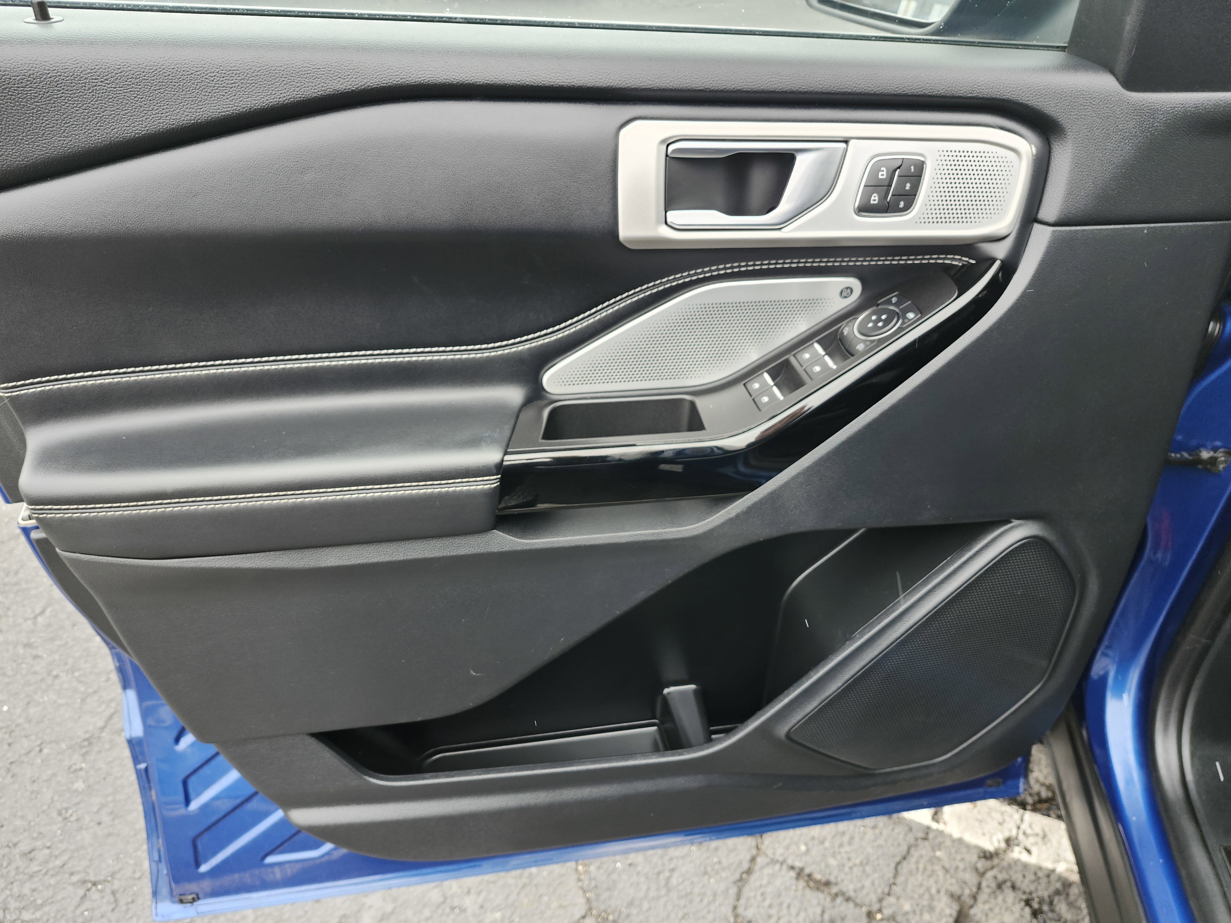 Used 2021 Ford Explorer ST w/ Equipment Group 401A image 32