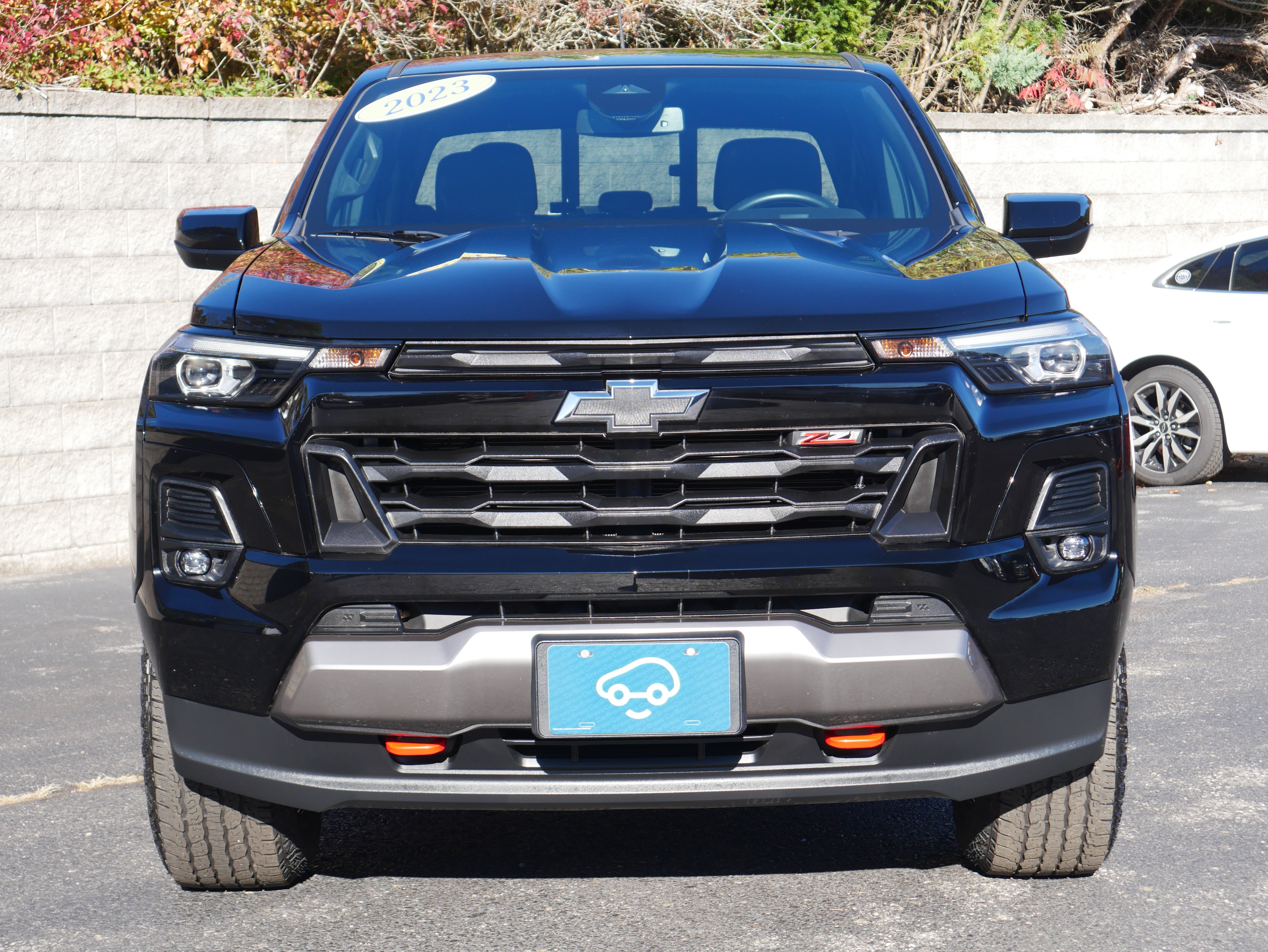 Used 2023 Chevrolet Colorado Z71 w/ Z71 Convenience Package 2 AWD/4WD image 2