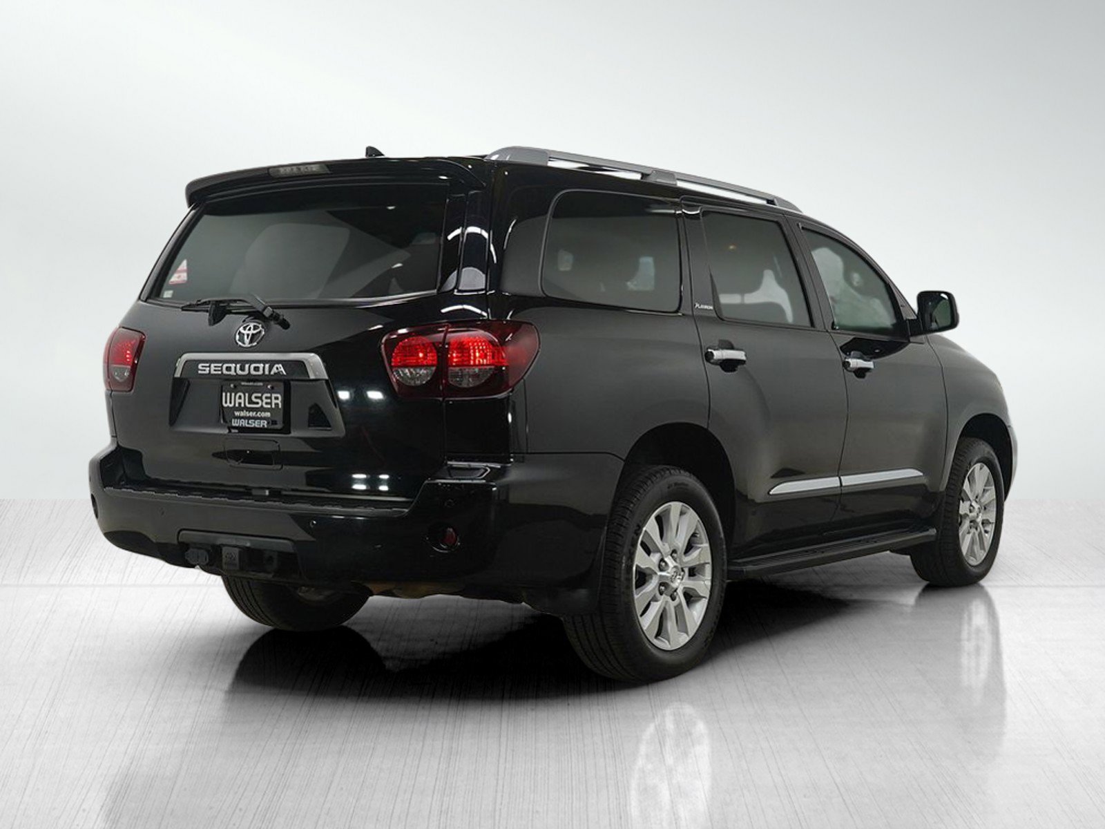Used 2021 Toyota Sequoia Platinum image 5