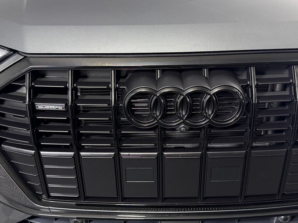 Used 2025 Audi Q3 2.0T Premium Plus w/ Premium Plus Package AWD/4WD image 15