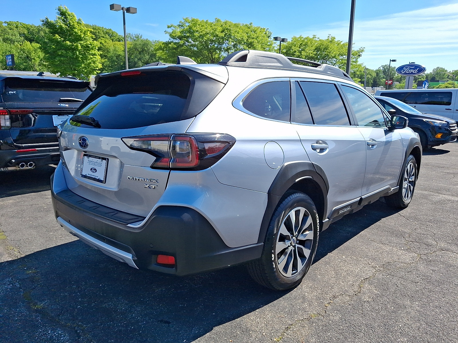 Used 2023 Subaru Outback Limited XT AWD/4WD image 6