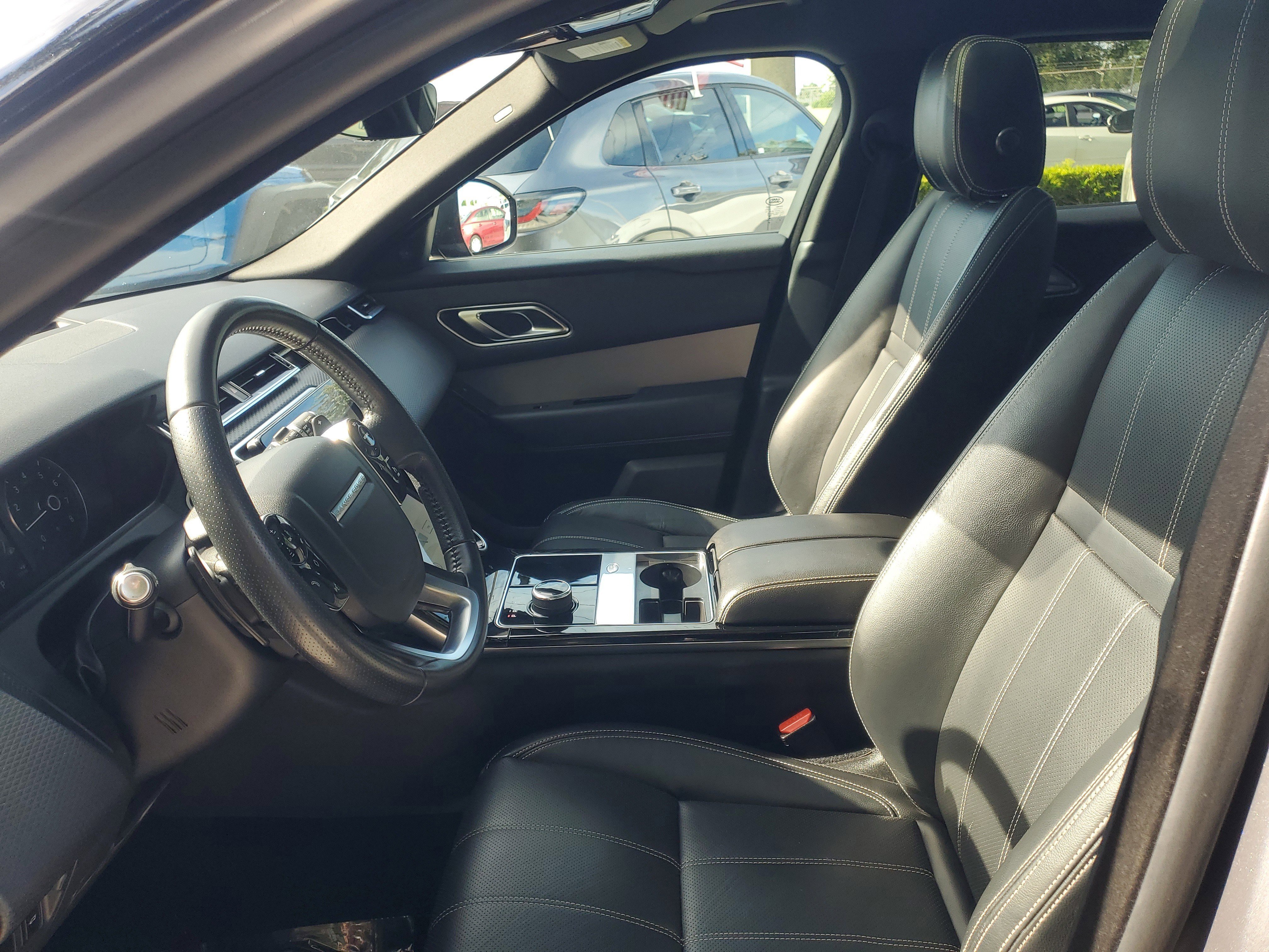 Used 2019 Land Rover Range Rover Velar S image 21