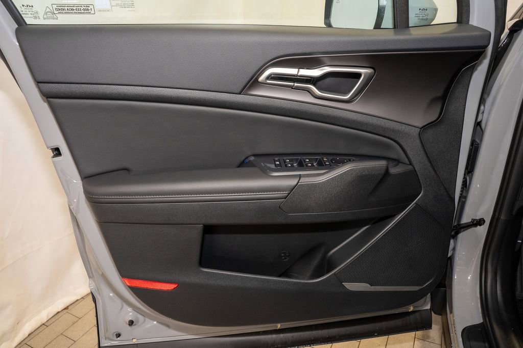 New 2026 Kia Sportage EX w/ EX Panorama Roof Package image 16