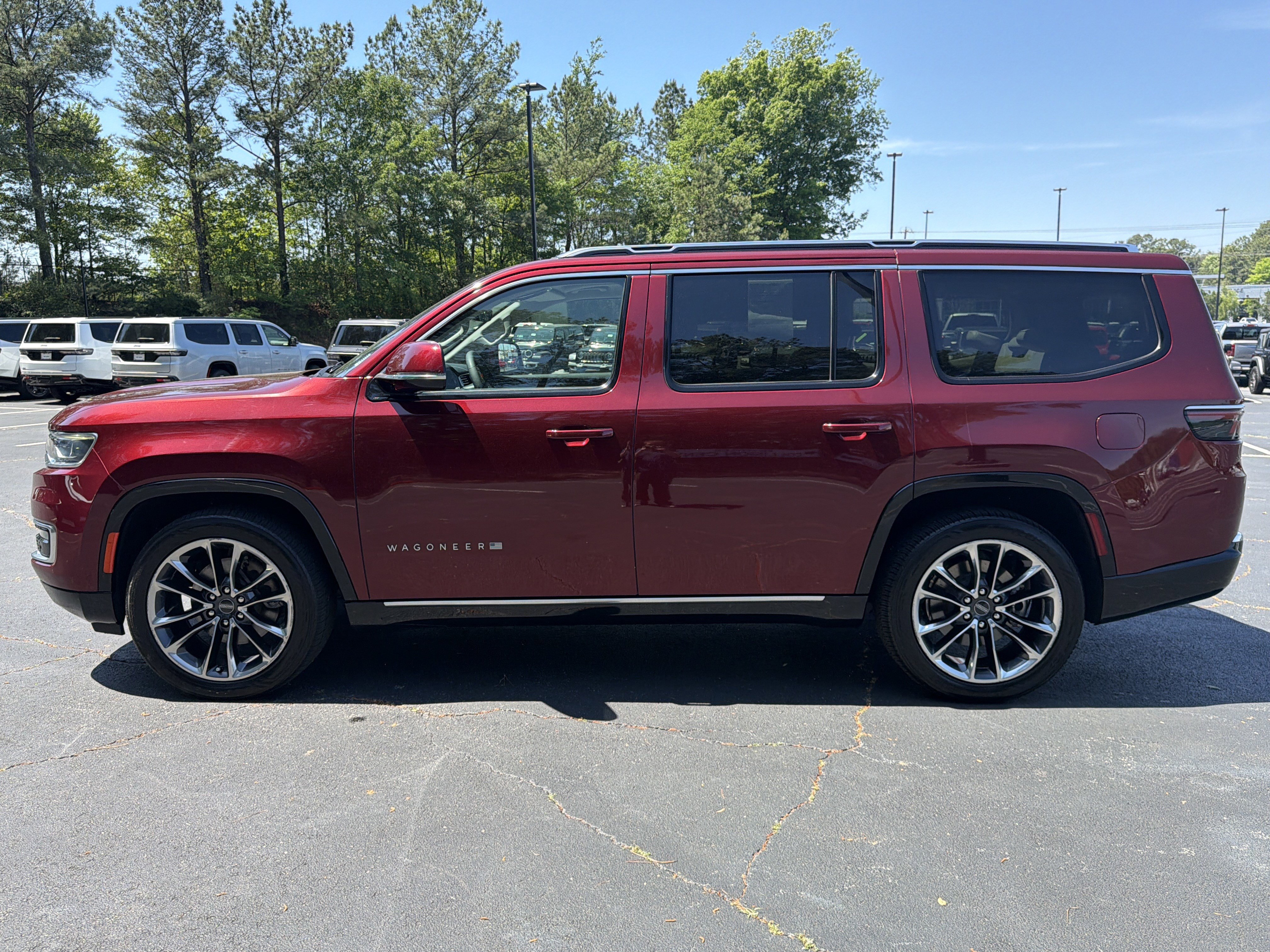 Used 2022 Jeep Wagoneer Series III w/ Premium Group I AWD/4WD image 8