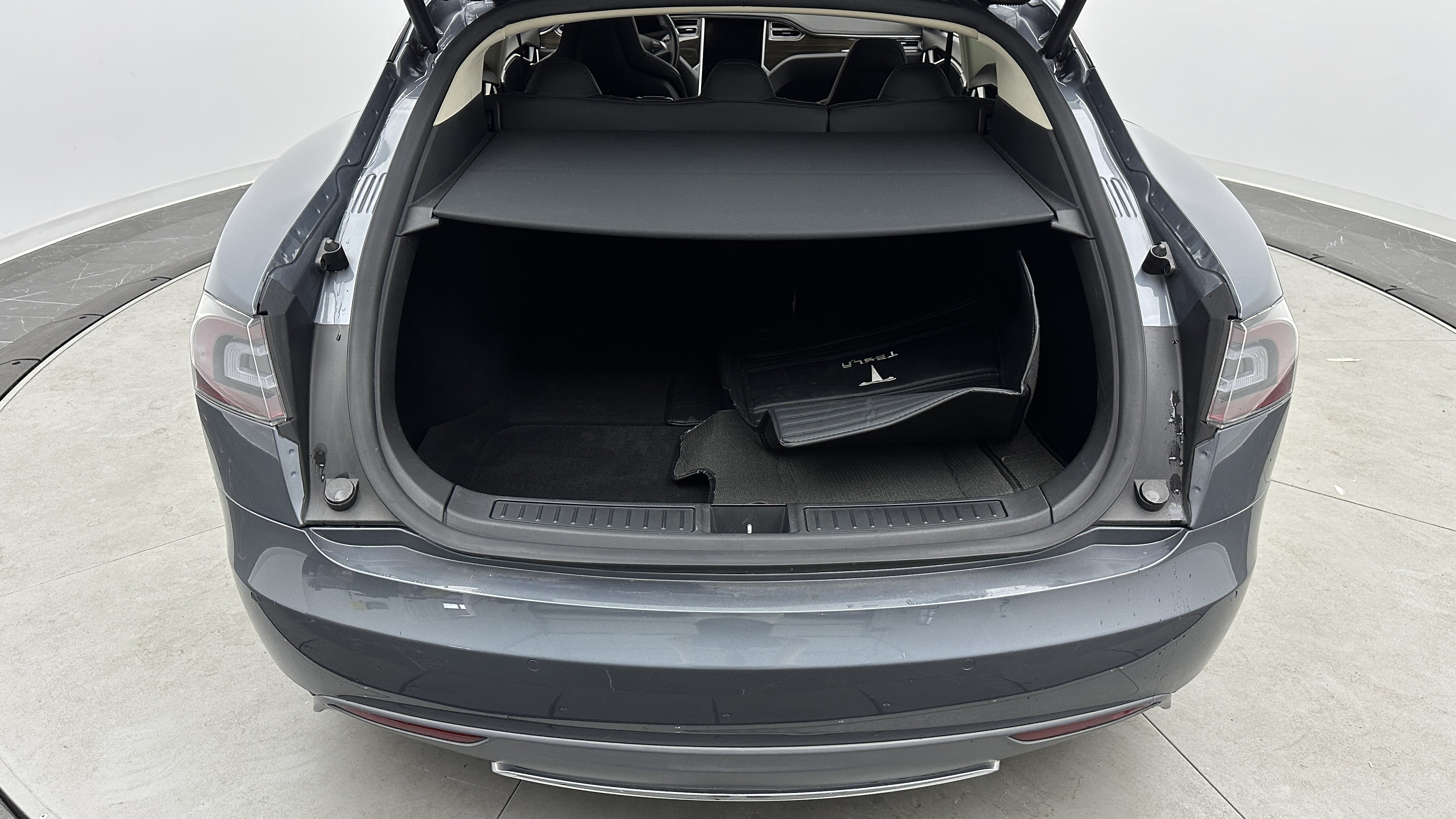 Used 2014 Tesla Model S 60 RWD image 32