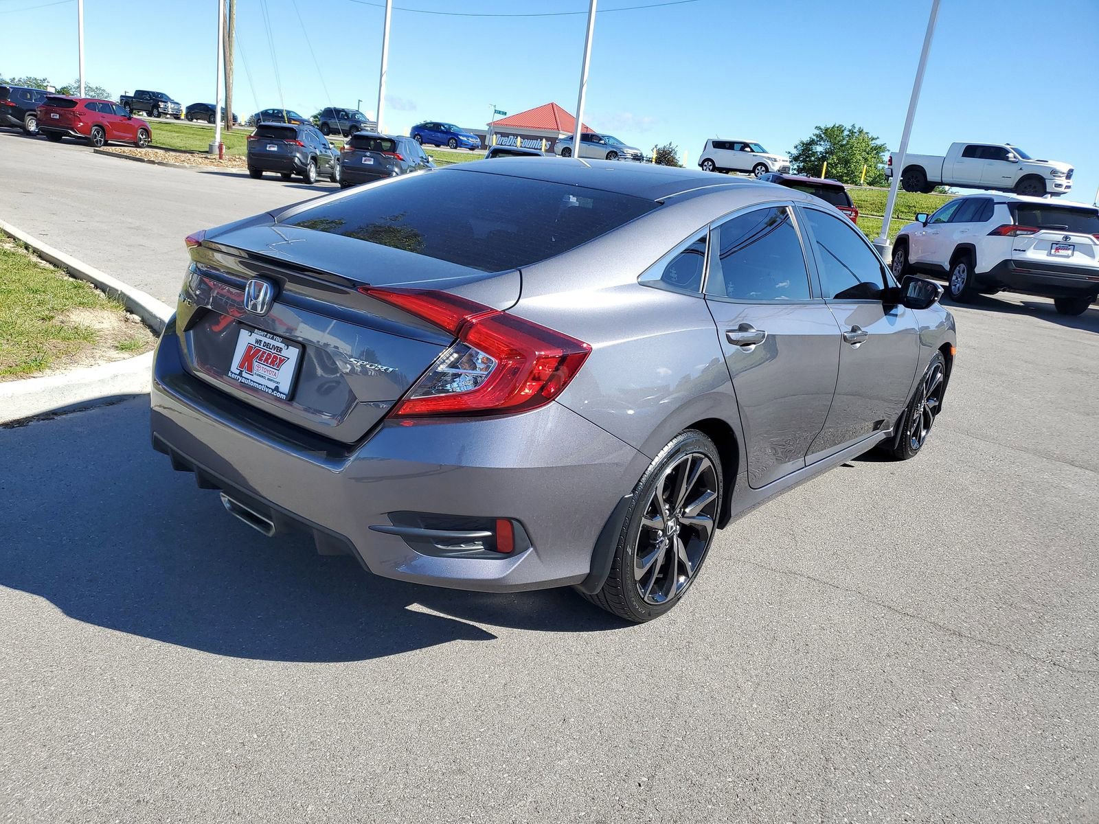 Used 2021 Honda Civic Sport image 4