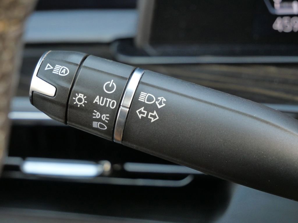 Used 2022 Cadillac Escalade ESV Sport w/ Touring Package image 51