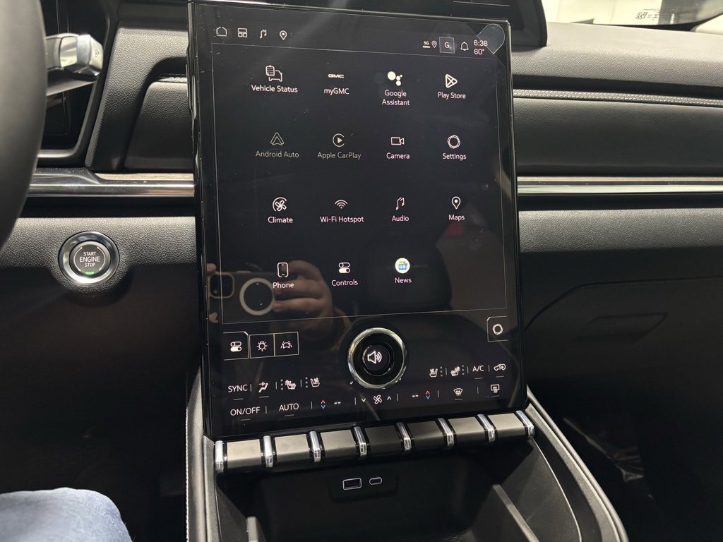 New 2026 GMC Terrain Denali w/ LPO, Floor Liner Package image 18