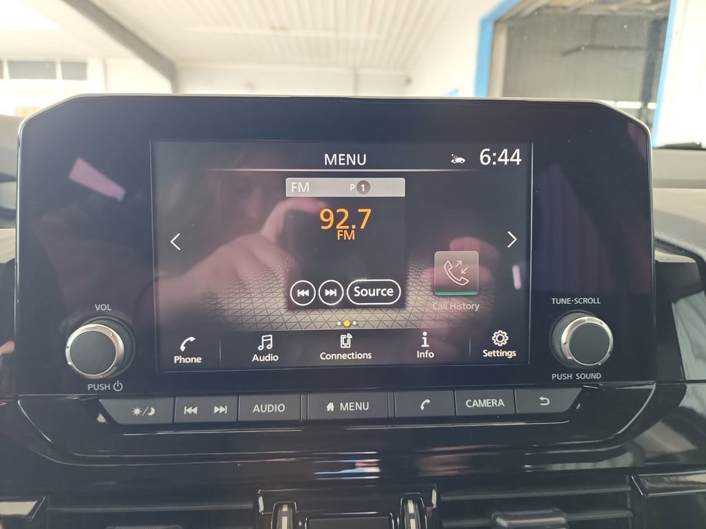 Used 2022 Nissan Pathfinder SV FWD image 28