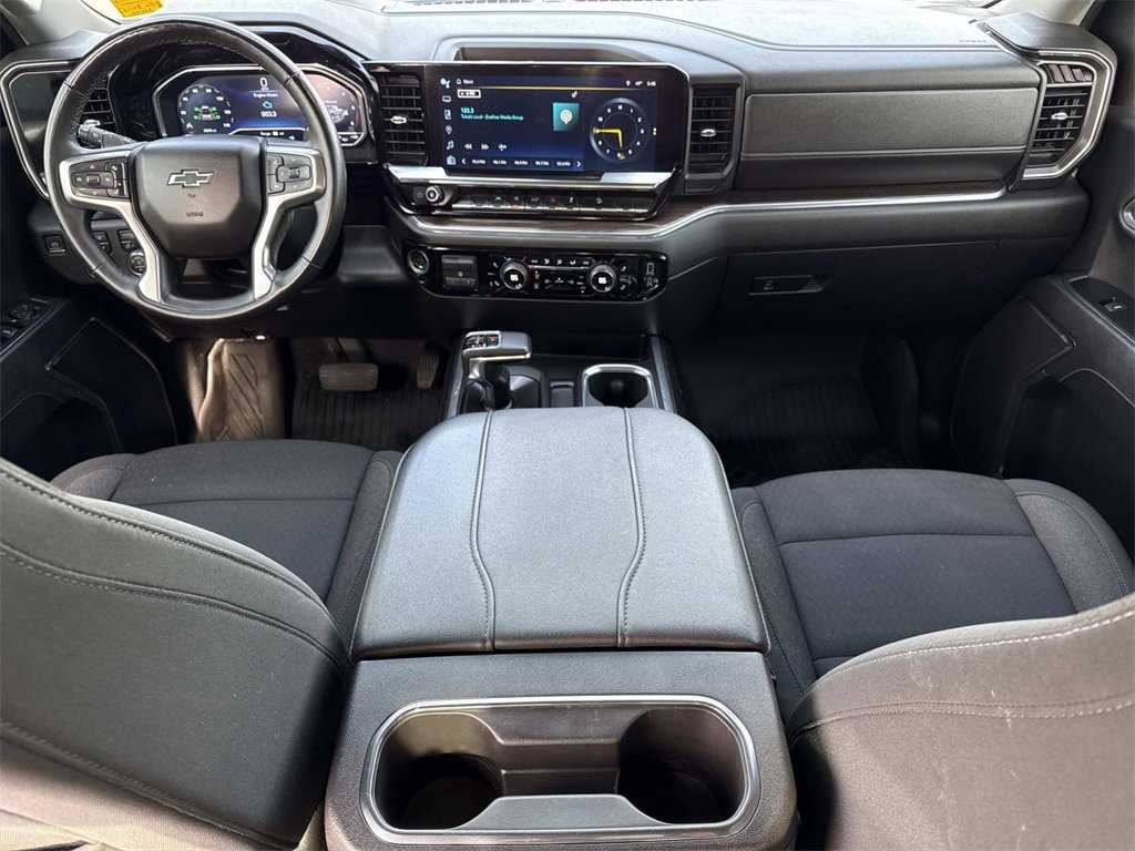 Used 2024 Chevrolet Silverado 1500 RST w/ Z71 Off-Road Package image 23