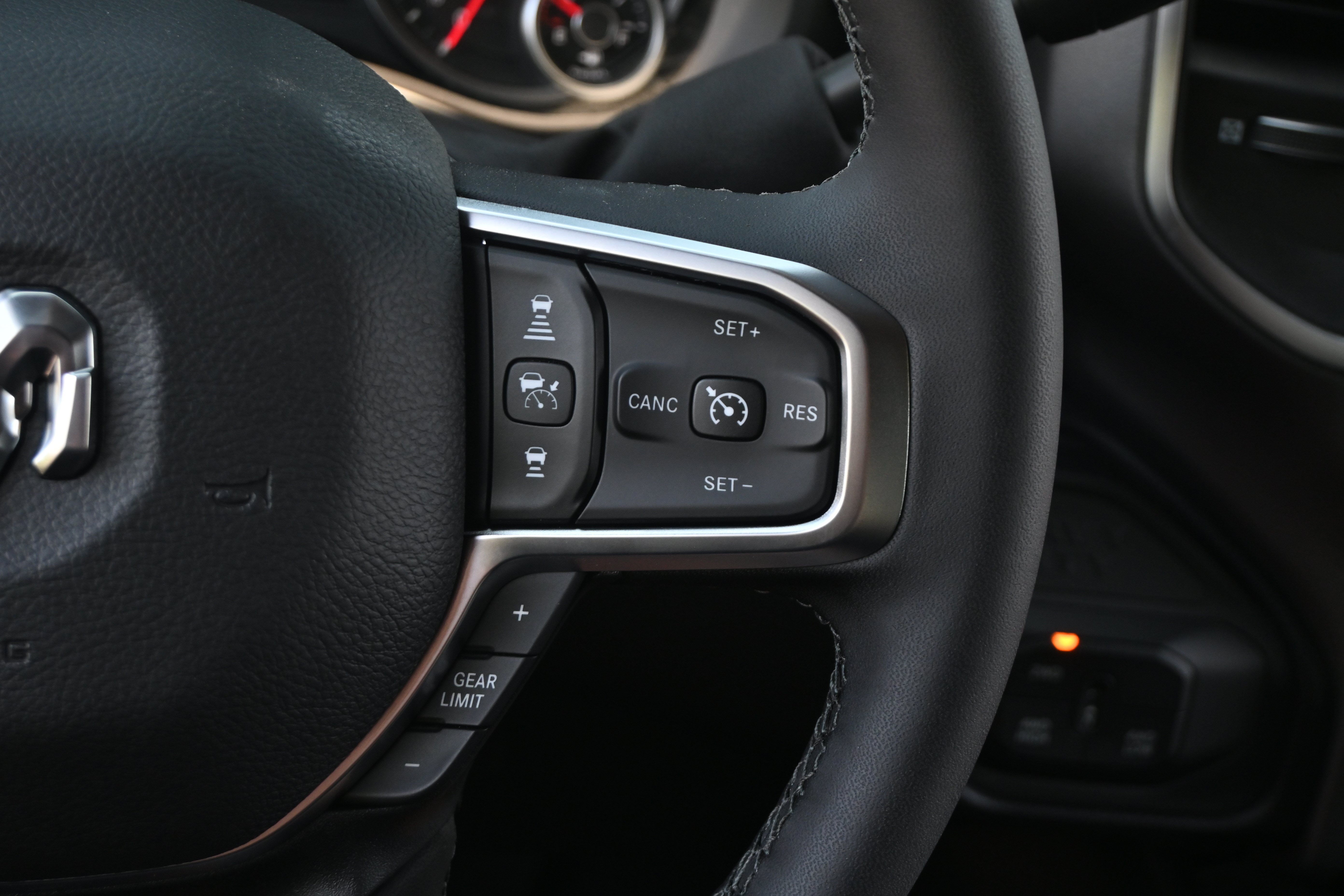 New 2026 RAM 2500 Big Horn AWD/4WD image 18