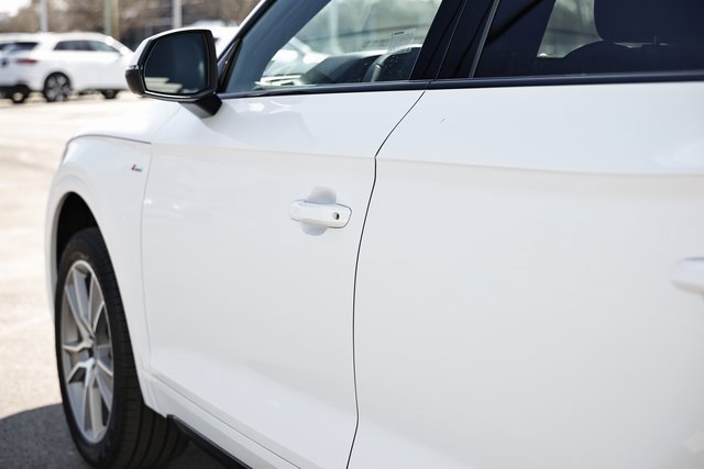 New 2025 Audi Q5 2.0T Premium image 12