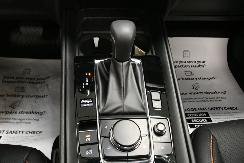 Used 2025 MAZDA CX-50 2.5 Hybrid w/ Weather Package AWD/4WD image 17