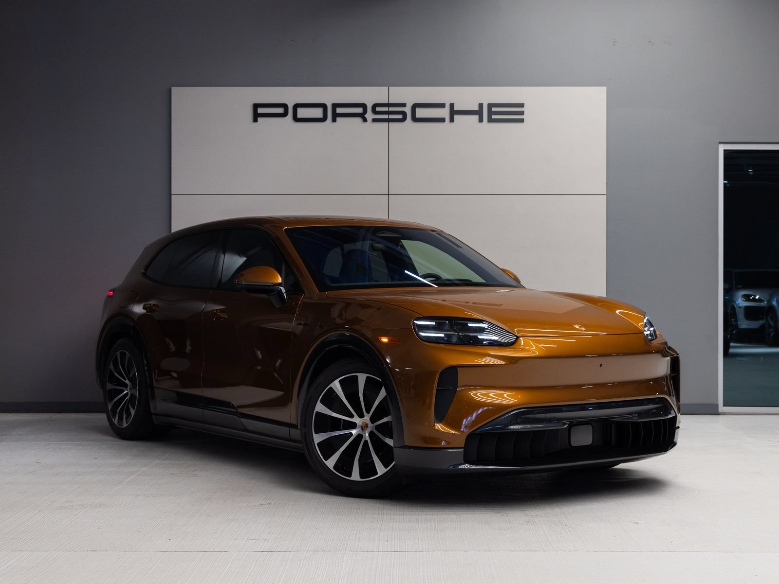 New 2026 Porsche Cayenne Electric AWD/4WD image 9