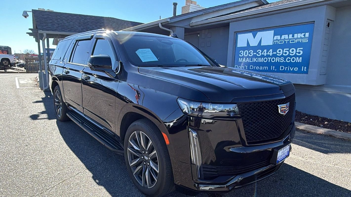 Used 2024 Cadillac Escalade ESV Sport w/ Touring Package image 1